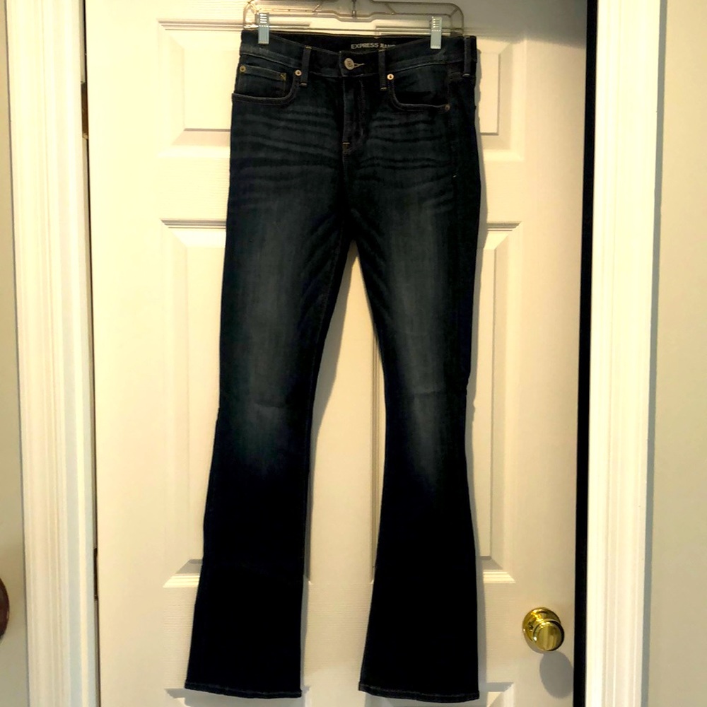 NWT! Express Barely Boot Mid Rise Jeans